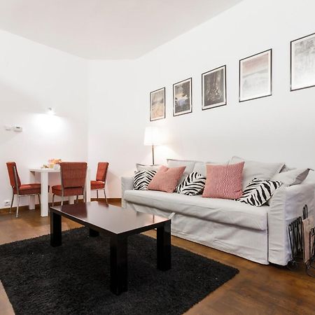 Prague Days - 1Bdr Apt W Netflix - Zizkov Tower ภายนอก รูปภาพ